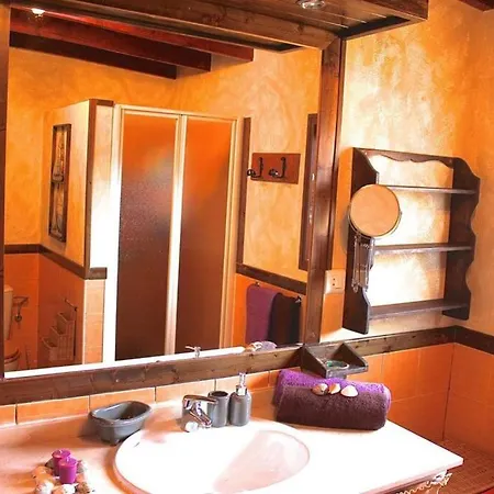 Con Piscina Privada Manitaga. 别墅 *