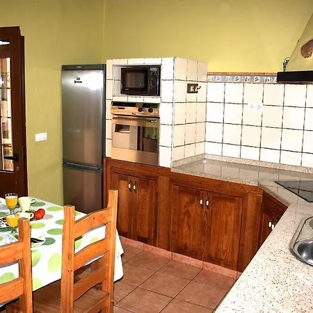 Con Piscina Privada Manitaga. Туйнехе