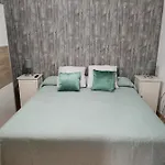 Con Piscina Privada Manitaga. فيلة