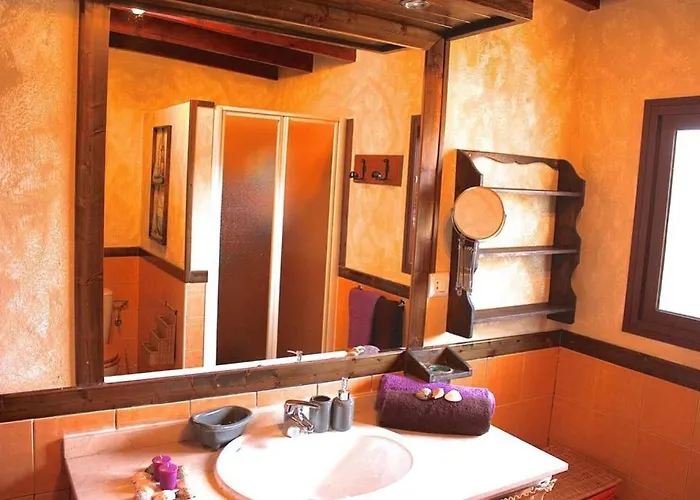 Con Piscina Privada Manitaga. Вилла *