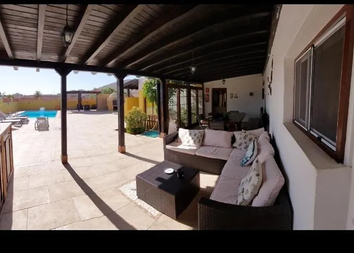 Вилла Con Piscina Privada Manitaga.