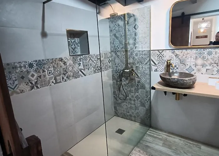 Con Piscina Privada Manitaga. Вилла *